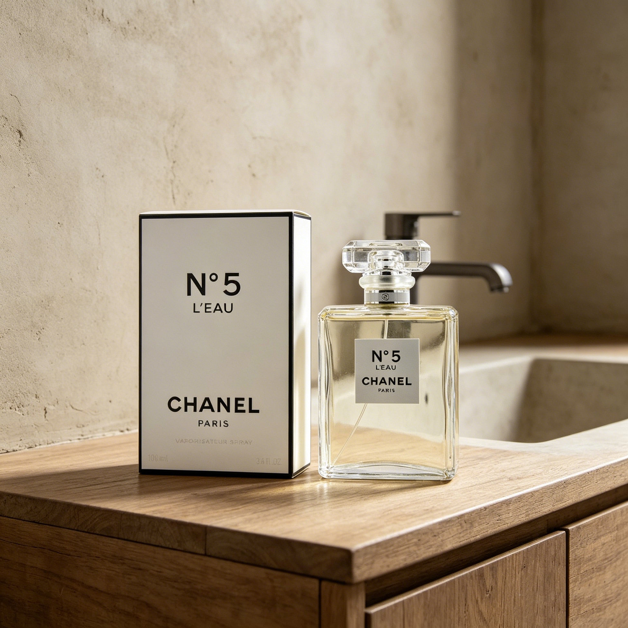 Chanel N°5 L'Eau Eau de Toilette for Women, Classic Timeless Floral Fragrance Authentic Luxury Perfume Gift Set for Valentine Birthday Wedding